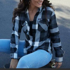 WOMENS DIXXON FLANNEL MEDIUM "THE FINISH LINE"  BLACK WHITE GREY